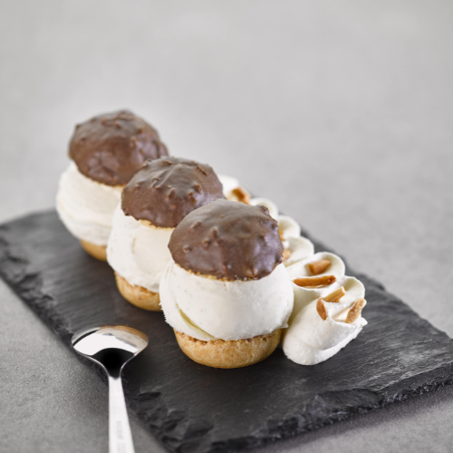 Profiteroles à la vanille - glaçage façon rocher chocolat lait condifa ancel